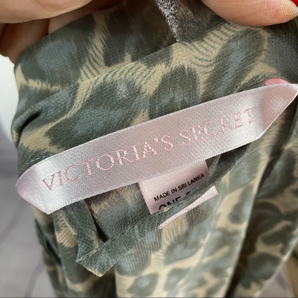 VICTORIA'S Secret animal print sheer throw on robe one size - Picture 8 of 8